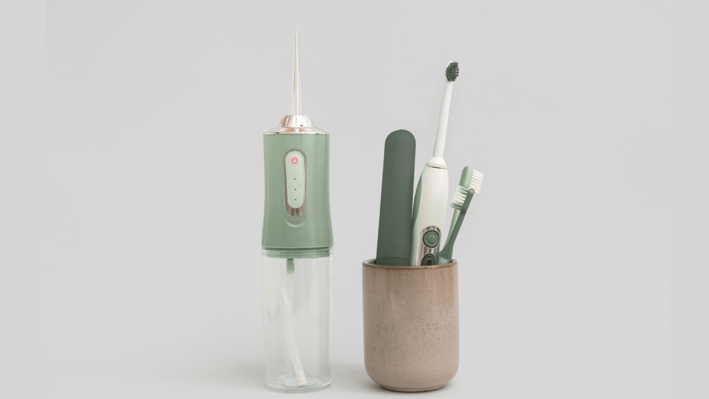 irrigador dental clínica dental Albacete Moma Estudio Dental